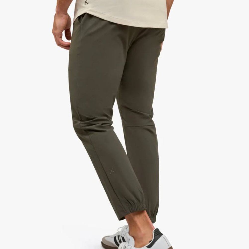 Cuts AO Jogger Dark Pine Green Performance Pants Men's size L